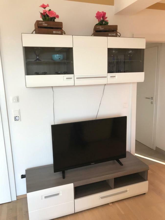 Kmheim, Cozy 103M2 Apartment, With 3 Bedroom And Covered Free Parking Place, Close To City Center Graz Luaran gambar