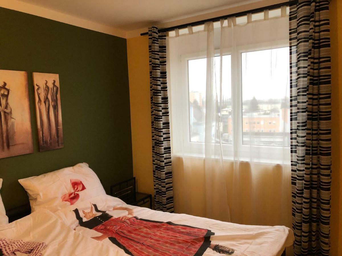 Kmheim, Cozy 103M2 Apartment, With 3 Bedroom And Covered Free Parking Place, Close To City Center Graz Luaran gambar